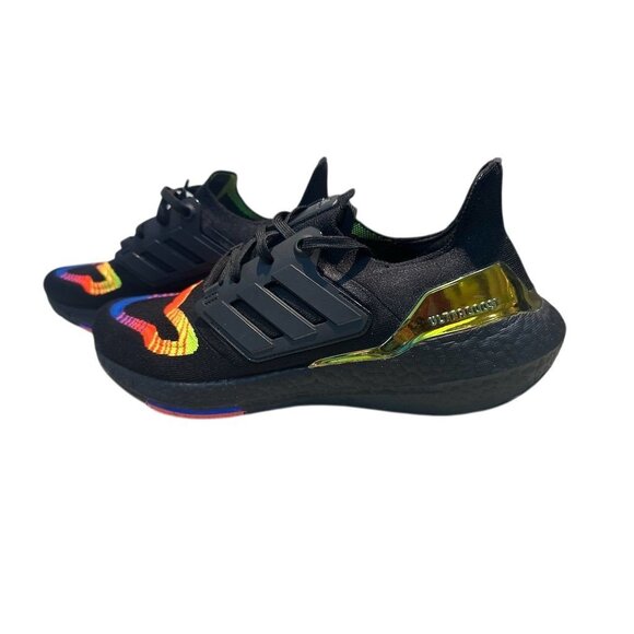 Adidas UltraBoost 22 Men\'s Black Running Shoes Size 11 - New